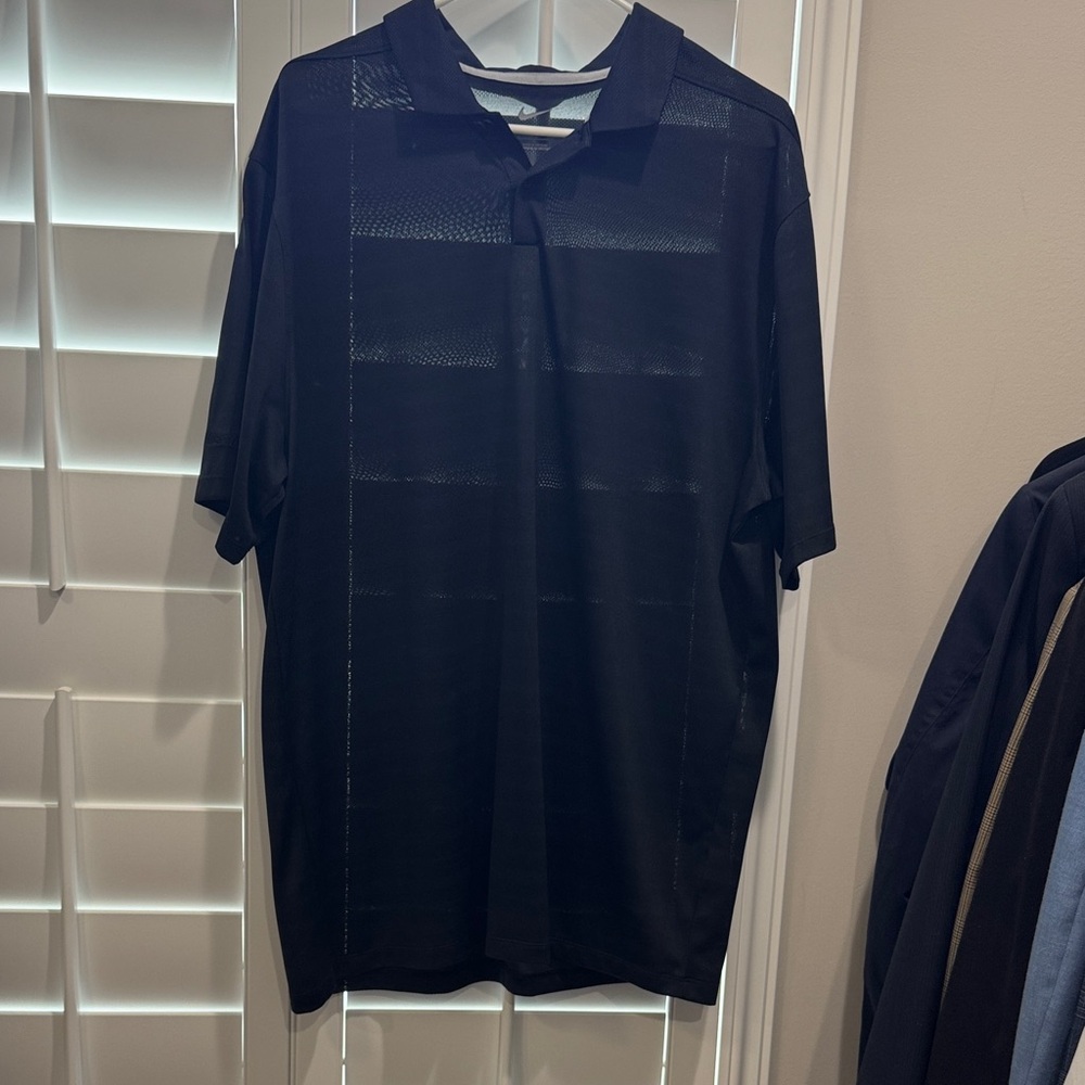 Nike Men's Black Polo Shirt